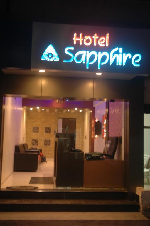 Hotel Sapphire Junagadh Extérieur photo